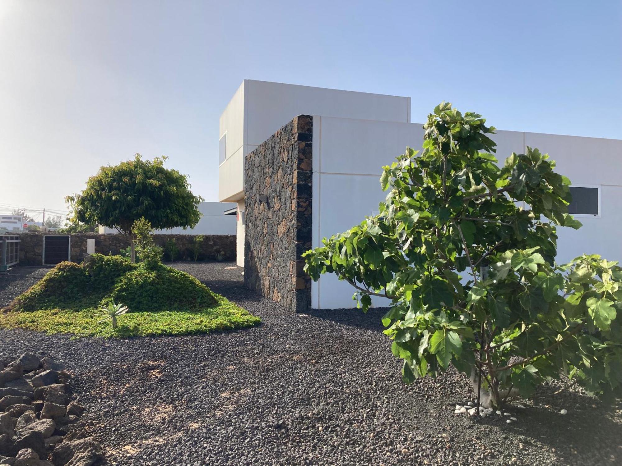 Majanicho Rock - Villa With Heated Pool Лахарес Екстериор снимка